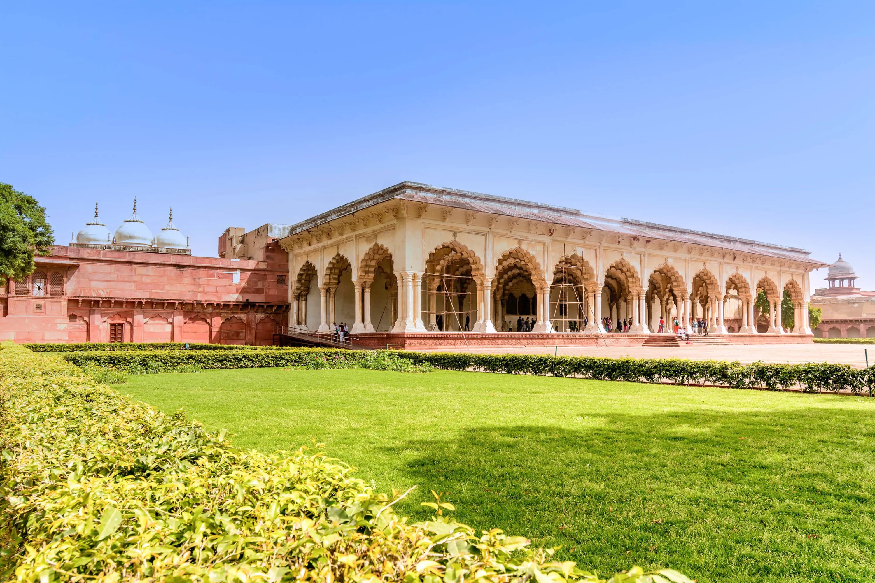 Royal Sunrise Taj Tour from Delhi