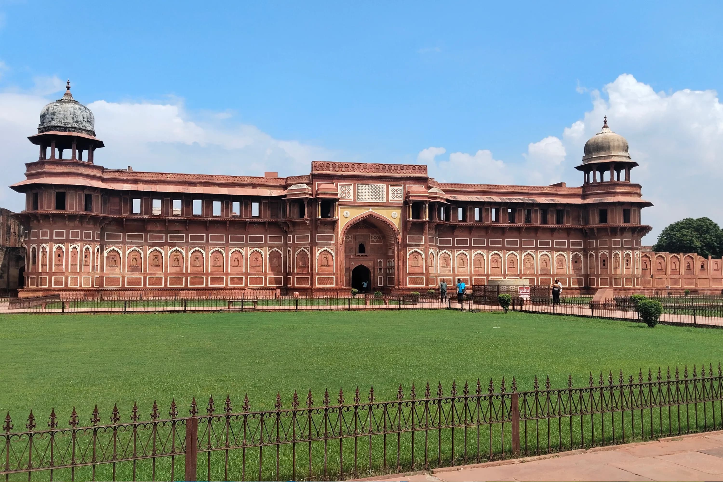 3 Days Munnar Eco point tour with Tea museum thumbnail 7