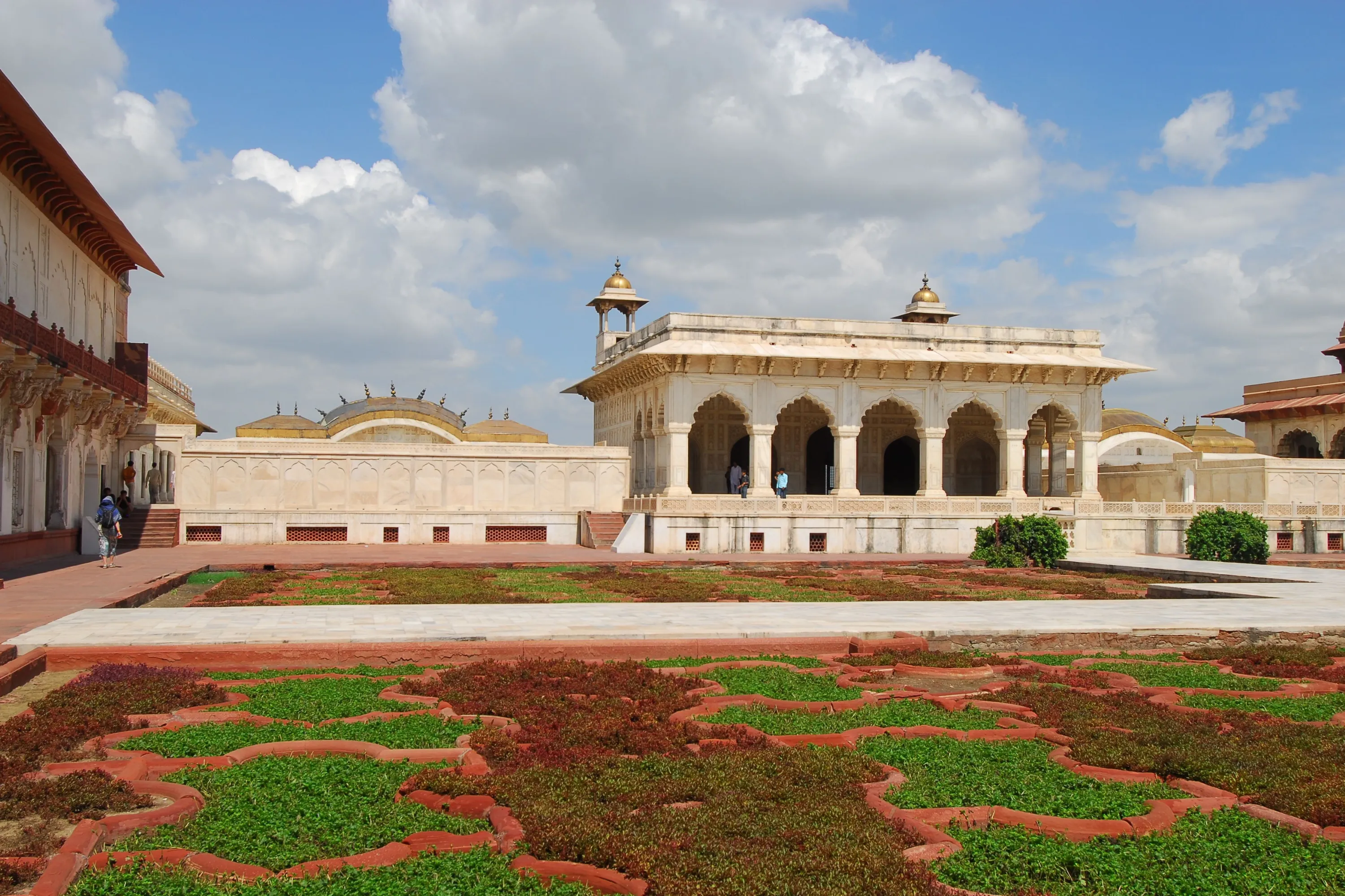 Luxury 3 Days Golden Triangle Tour by BMW/Mercedes