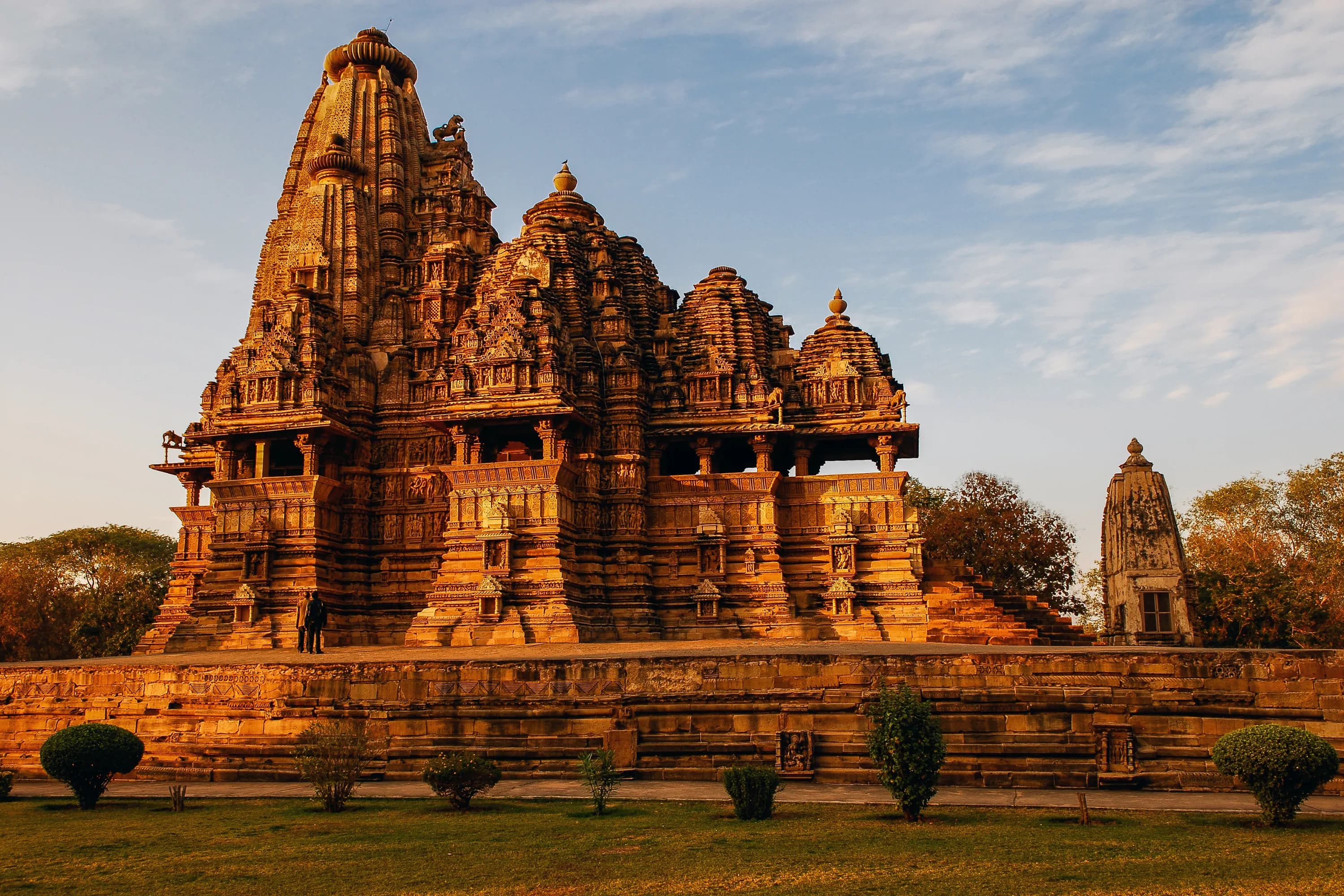 1 Day Private Khajuraho Temple Tour thumbnail 3