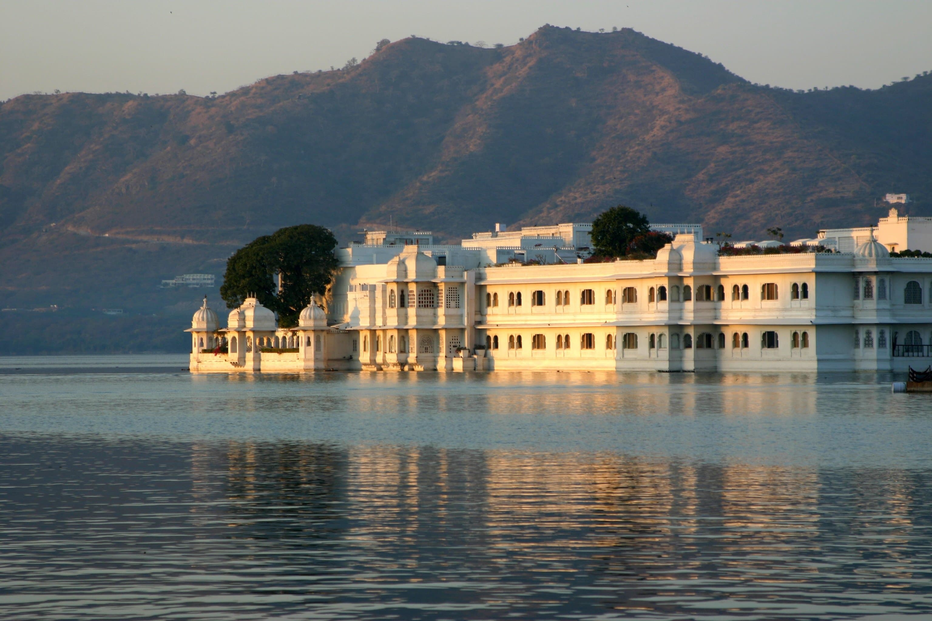Lake Pichola at sunset