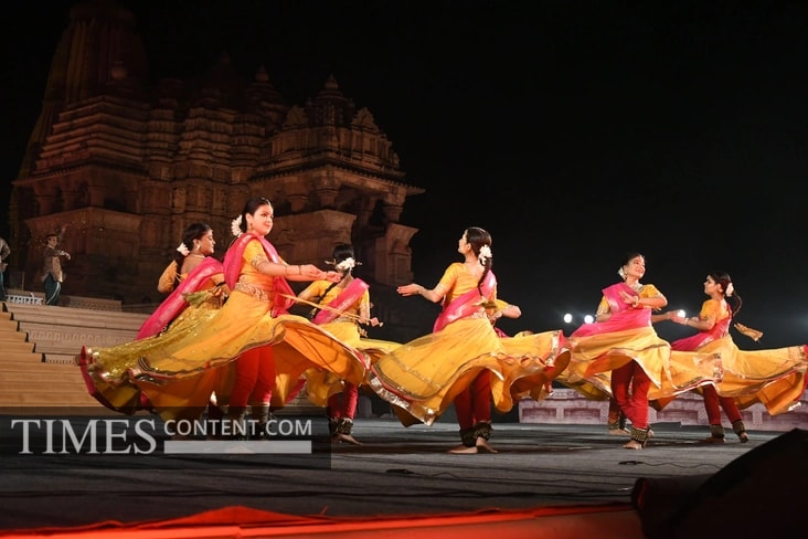 Golden Triangle Tour with Khajuraho and Varanasi - Luxury Tours India - Image 7